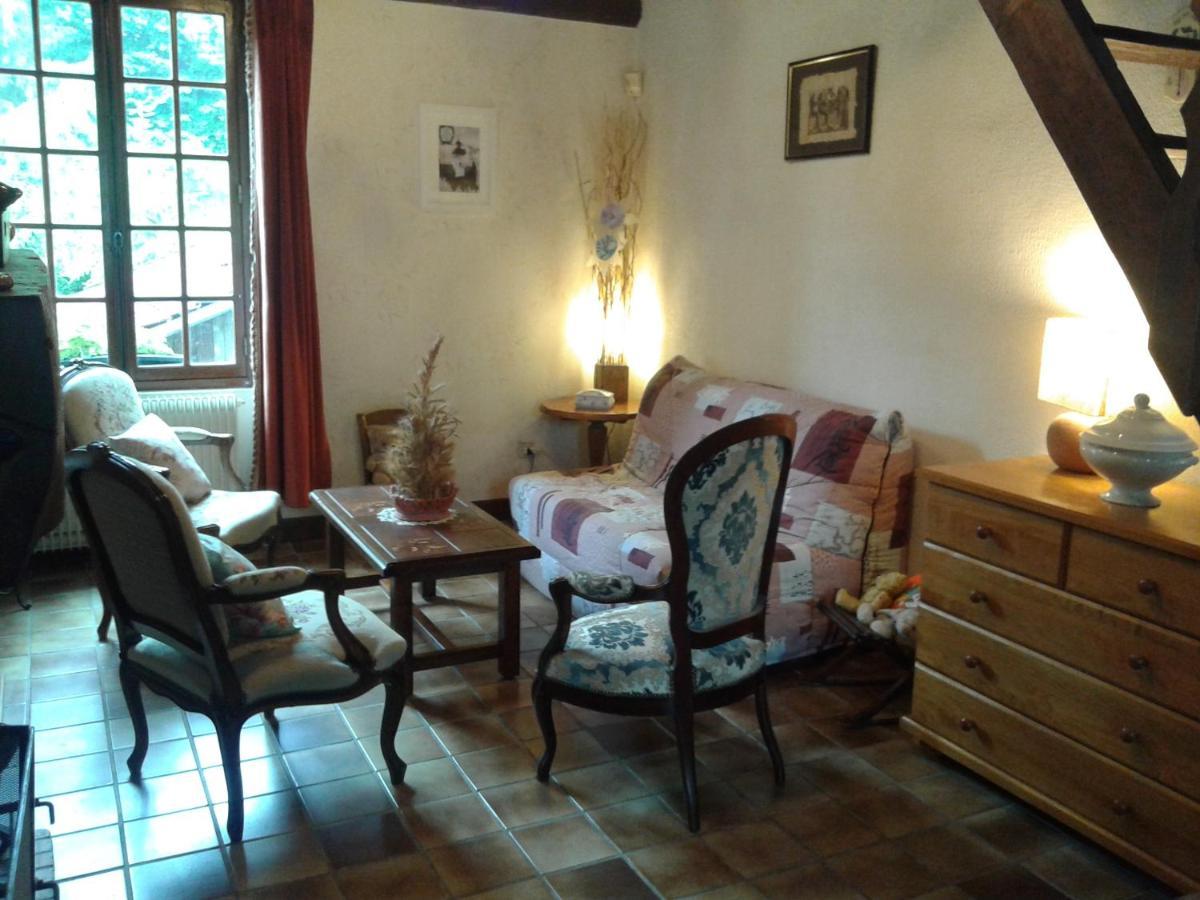 Au Grand Sapin Chambres Chez L'Habitant Henonville Exterior photo